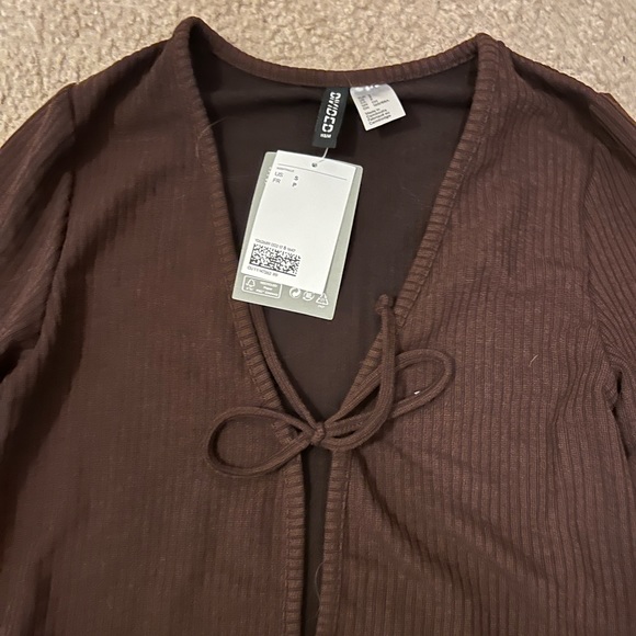 Top - Picture 4 of 6